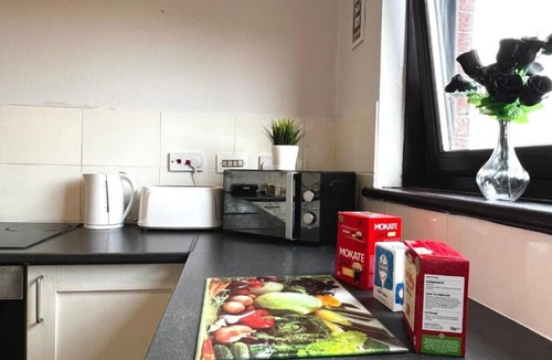North Glasgow Apartment | Cityview Retreat - 2-Bed Apartment - Free Parking