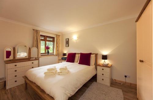 Lerags Villa | Clan Cottages Luxury Thatched Retreat near Oban