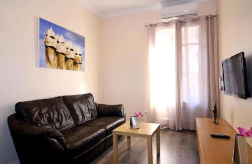 L'Antiga Esquerra de l'Eixample Apartment | ClassBedroom Eixample Free Apartments