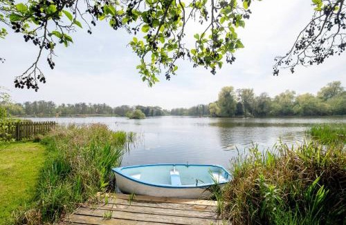 Thorpeness House | Claysmead - A large Lakeside House in Thorpeness - Aldeburgh Coastal Cottages