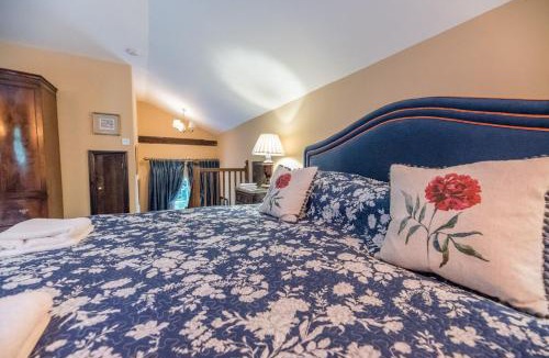 Clare House | Cliftons Cottage, Clare