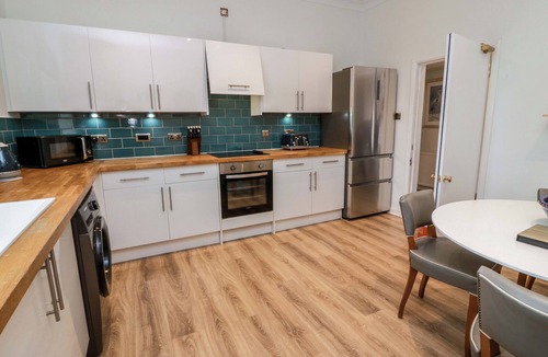 Kirkmichael Cottage | CLOCKTOWER - CULZEAN CASTLE, family friendly in Maybole
