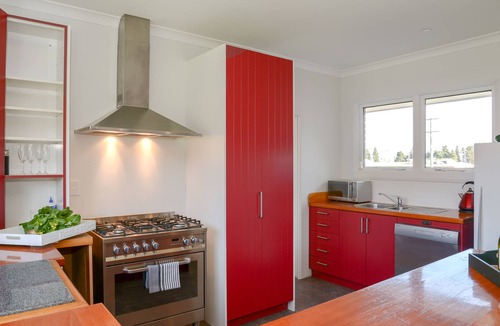 Clyde House | Clyde perfect - Central - rail trail perfect.