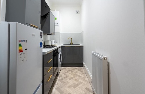 Coatbridge Apartment | Coatbridge Apartment