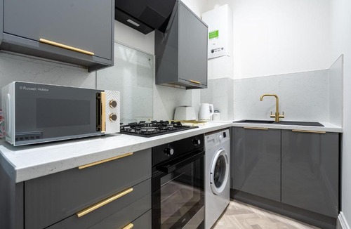 Coatbridge Apartment | Coatbridge Apartment