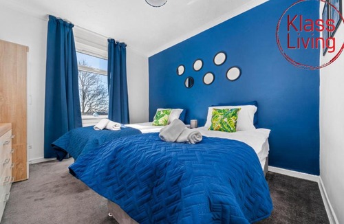 Coatbridge Apartment | Coats Street Apartment by Klass Living Coatbridge