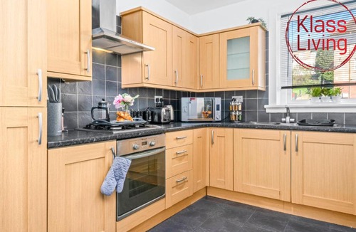 Coatbridge Apartment | Coats Street Apartment by Klass Living Coatbridge