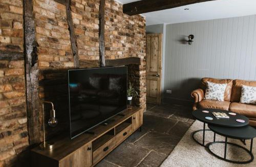 Broughton House | Cobblers Cottage Brigg