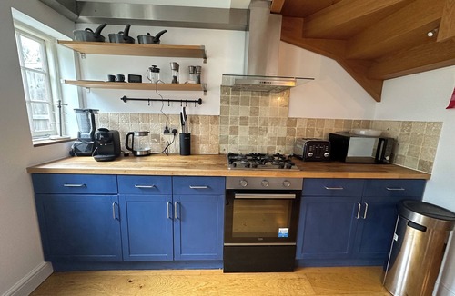 Burnt Oak House | Colindale Lush Stay 30 mins central London