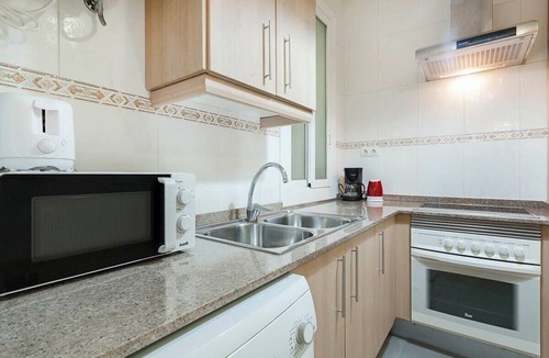 El Parc i la Llacuna del Poblenou Apartment | Comfortable 3BD in Poblenou next to the beach for Families
