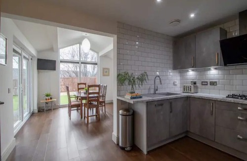 Newton Mearns House | Comfortable and Fabulous Family Home - Pass the Keys