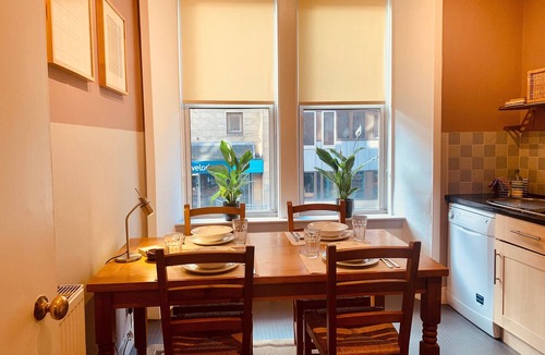 Old Town Apartment | Comfortable one-bed apartment situated just off Edinburgh's famous 'Royal Mile'. Sleeps 4.