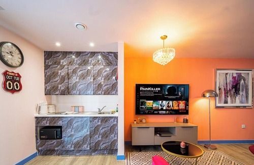Sheffield Apartment | Comfortable Studio with Great City Access