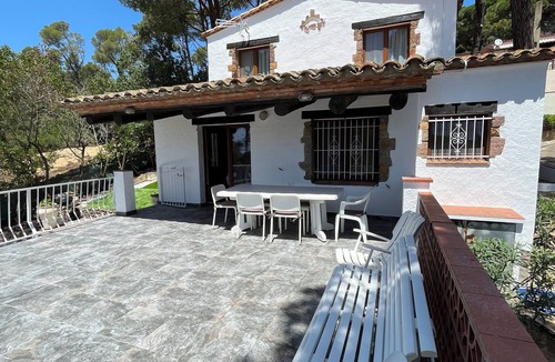Begur House | Comfortable villa in residential area with garden and swimming pool, HUTG-026897