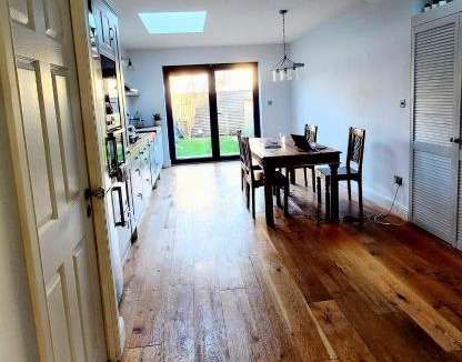Newham House | Contemporary 3 bed house with spacious garden close to Stratford & Canary Wharf