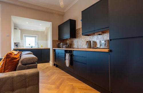 Shotts Apartment | Contractor Stay By Caledonia Luxe Stays Shotts