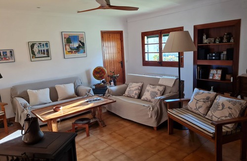 Llambilles House | Converted farmhouse in rolling farmland and woods. Ideal for relaxing vacations.