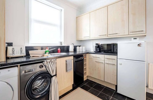 Largs Apartment | Coorie Doon, Largs, spacious 2 bedroom apartment