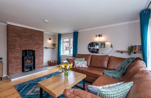 Wellington House | Corner House