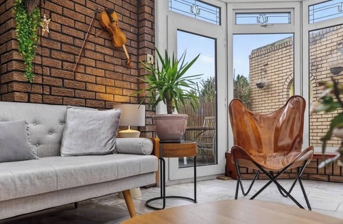 Bearsden House | Corner View - Welcoming family home with hottub.