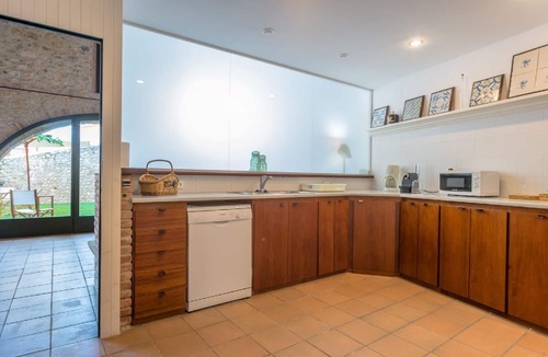 Albons Apartment | Costabravaforrent Mas Xargay, terraced house up to 6 with shared pool