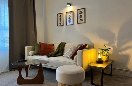 Hatfield Apartment | Cosy 1-Bed Apartment near Hertfordshire Uni & Hatfield Business Park