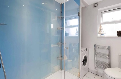 Plaistow South Apartment | Cosy 2 Bedroom Apartment in East London