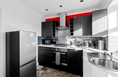 East Ham South Apartment | Cosy 2 Bedroom Flat in East Ham, Close to Excel