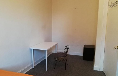 North West Apartment | Cosy 3 Bedroom Full Apartment