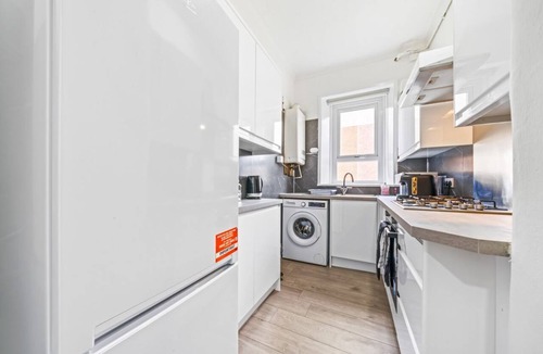 Glasgow Apartment | Cosy and Bright 3-Bedroom Flat