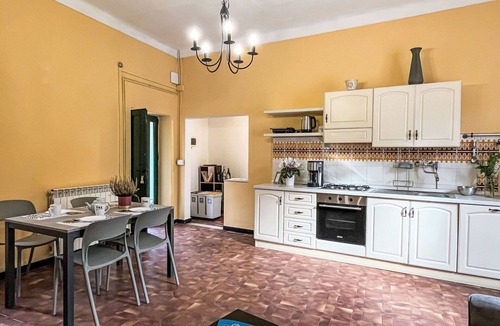 Prela Apartment | Cosy apartment for 5 guests with pool, WIFI, TV, patio and pets allowed