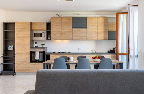 Dervio Apartment | Cosy apartment for 6 people with WIFI, TV, balcony and pets allowed