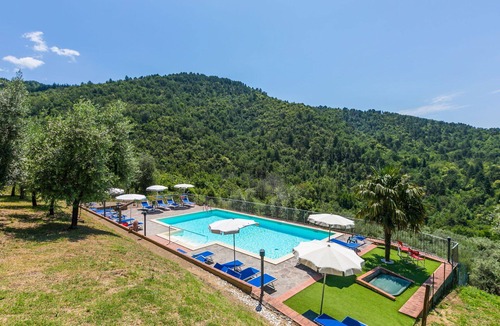 Bivio Pozzo Apartment | Cosy apartment for 7 guests with pool, WIFI, TV and panoramic view