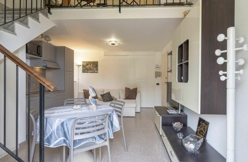 Latte Apartment | Cosy apartment for 4 guests with WIFI, pool, TV and balcony