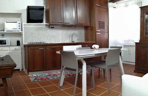 Orta San Giulio Apartment | Cosy apartment for 4 people with WIFI, TV and pets allowed