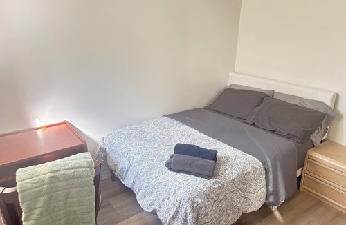 London Apartment | Cosy basement apartment