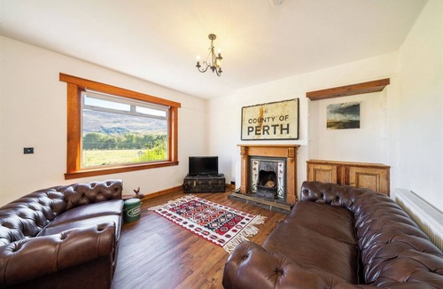 Lochearnhead Cottage | Cosy Cottage close to munros and cycle route