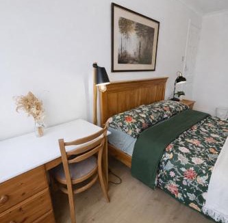 Sutton Central House | Cosy Double Room in Shared Flat