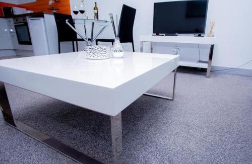 Doncaster House | Cosy Executive City Apartment