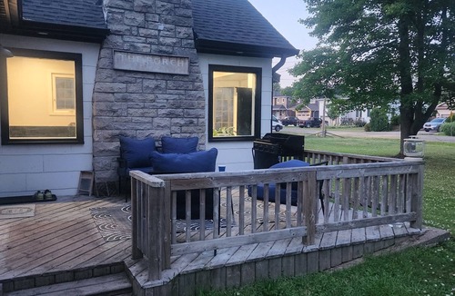 Fort Erie Cottage | Cottage for rent! Nature's Paradise with park like setting, no rear neighbour's!