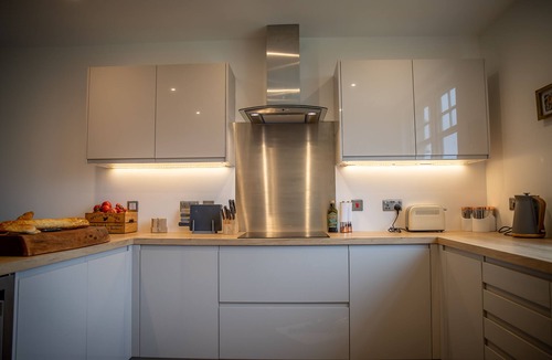 Fortrose Cottage | Country Cottage Next to Beach