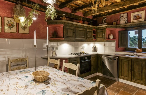 Les Planes d'Hostoles House | Country House 'Can Rubio, Les Encies' with Mountain View, Private Terrace and Wi-Fi