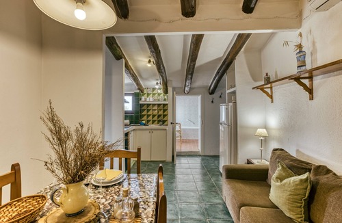 Llampaies House | Country House 'El Rebost Rural De Can Gat Vell' with Shared Pool, Wi-Fi and Air Conditioning