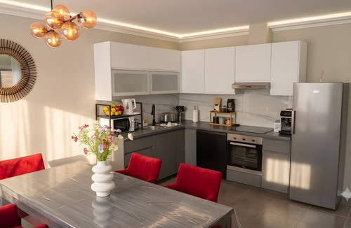 Vidreres Villa | Country House 'Senera' with Mountain Views, Wi-Fi and Air Conditioning