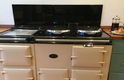 Monzie House | Country house with hot tub, sleeps 12 - pets and children welcomed!