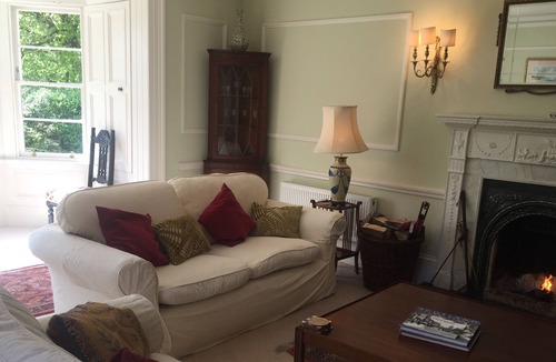 Monzie House | Country house with hot tub, sleeps 12 - pets and children welcomed!