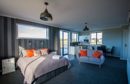 Te Anau Bed & Breakfast | Country outlook close to Town