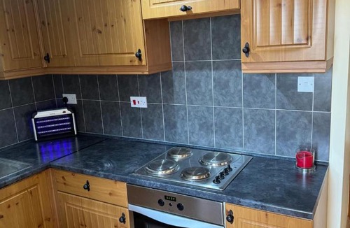 Beckingham Apartment | Countryside Studio 13 Acres with Gated Entrance