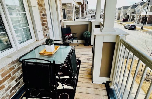 Milton House | Cozy 3 Bed and 3 Bath family house(Entire House).
