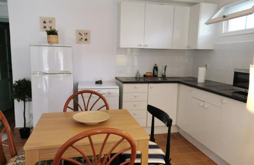 Calella de Palafrugell Apartment | Cozy apartment 30 steps from the ocean